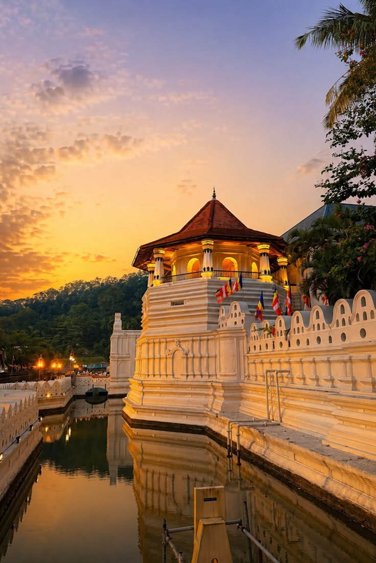 Temple of the Sacred Tooth Relic